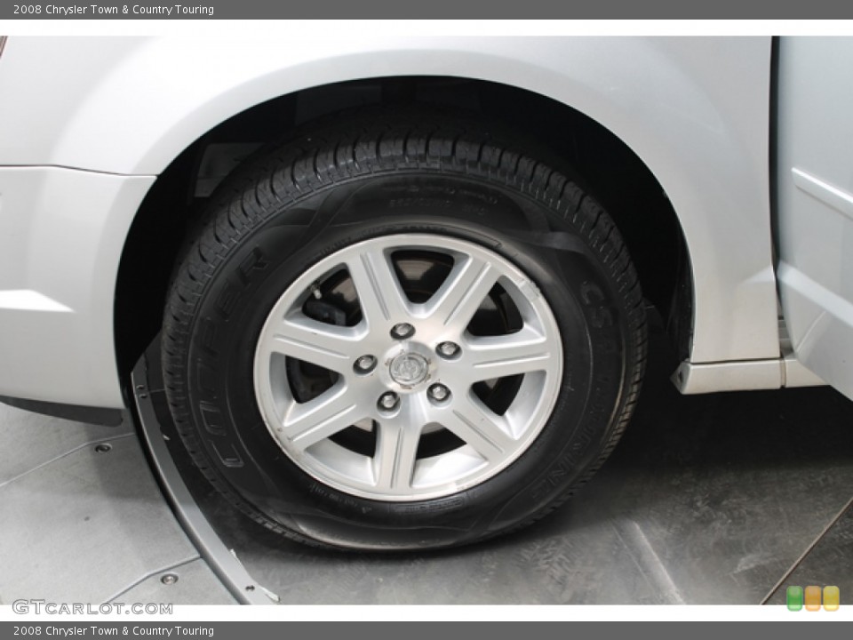 2008 Chrysler Town & Country Touring Wheel and Tire Photo #79662092