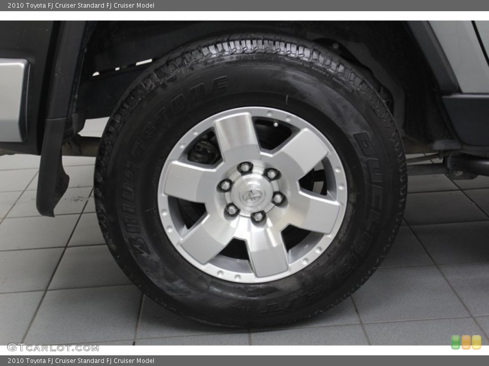 2010 Toyota FJ Cruiser Wheels and Tires