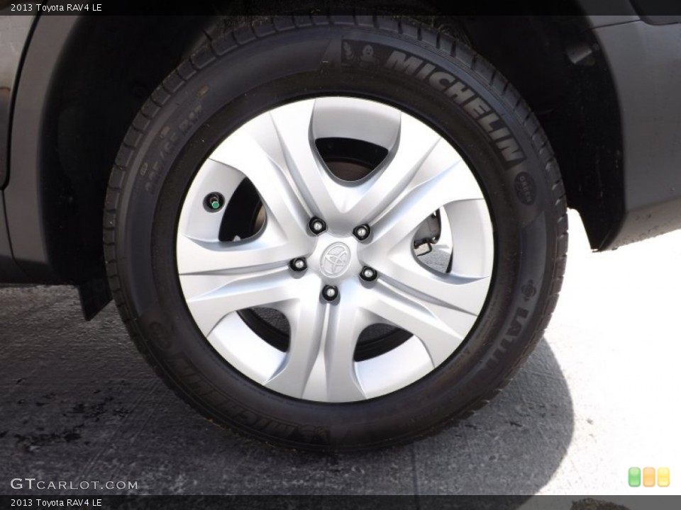 2013 Toyota RAV4 LE Wheel and Tire Photo #79682571