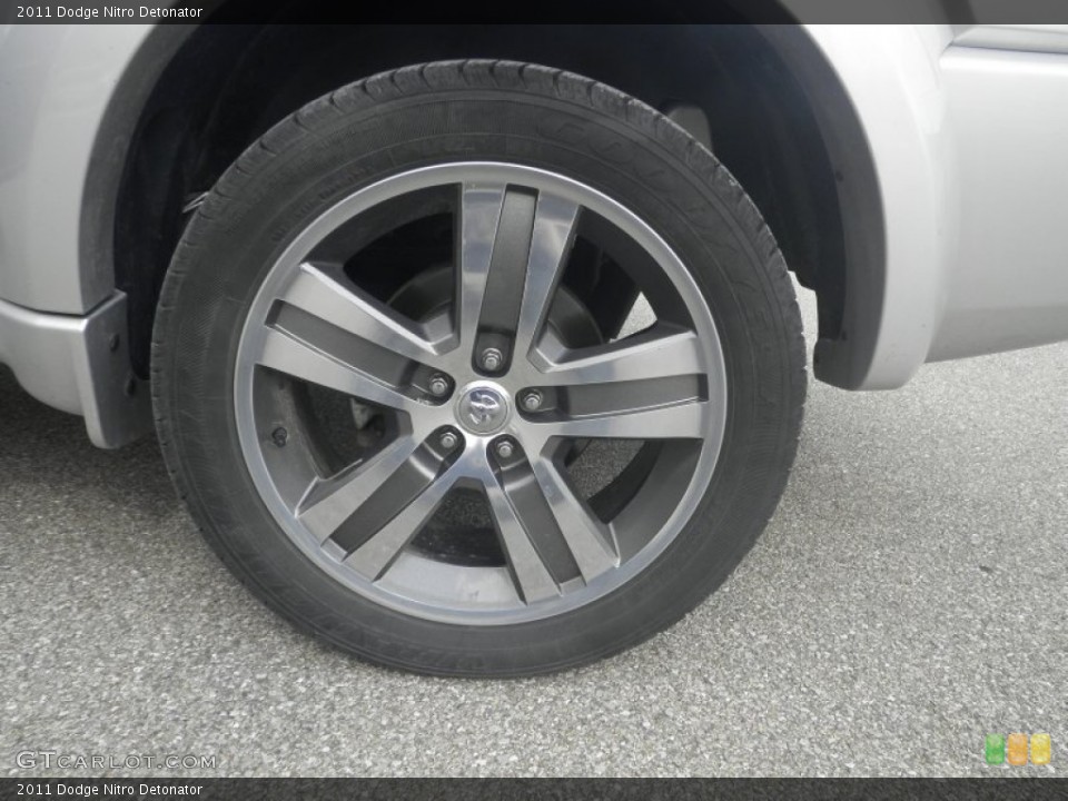 2011 Dodge Nitro Detonator Wheel and Tire Photo #79689622