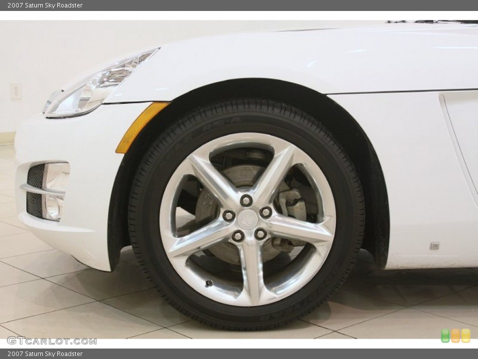 2007 Saturn Sky Roadster Wheel and Tire Photo #79741617