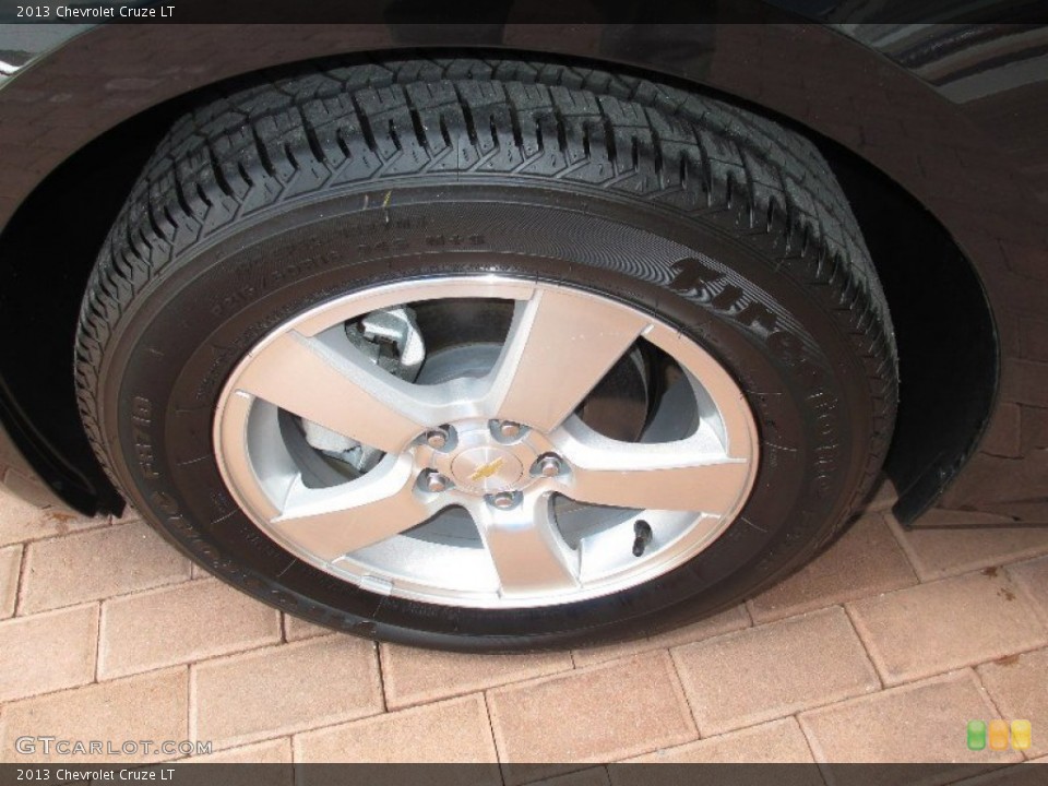 2013 Chevrolet Cruze LT Wheel and Tire Photo #79789045