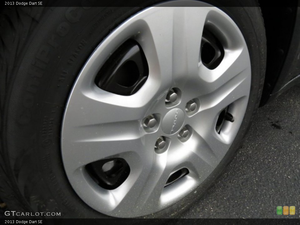 2013 Dodge Dart SE Wheel and Tire Photo #79789581