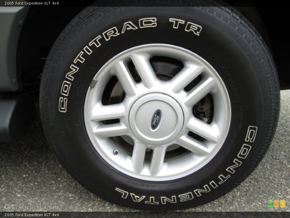 2005 Ford Expedition XLT 4x4 Wheel and Tire Photo #79820689