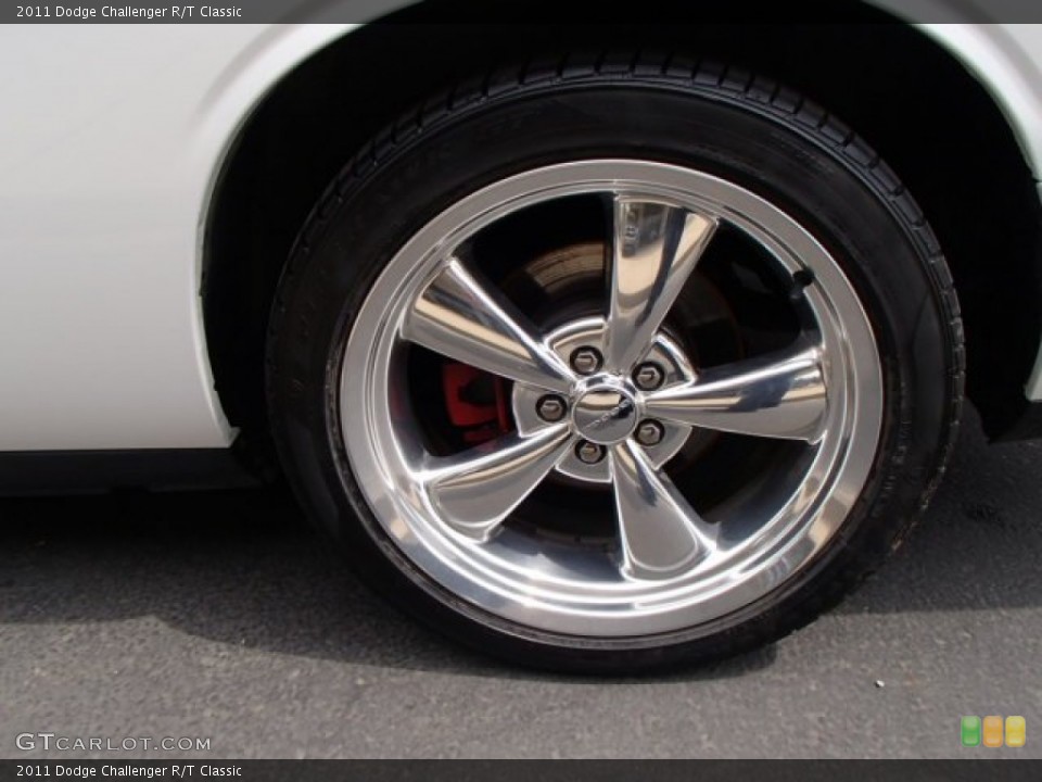 2011 Dodge Challenger R/T Classic Wheel and Tire Photo #79850048