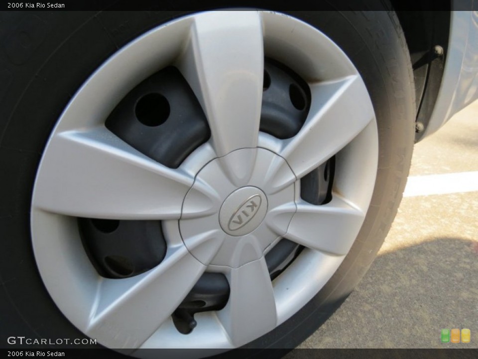 2006 Kia Rio Sedan Wheel and Tire Photo #80186134