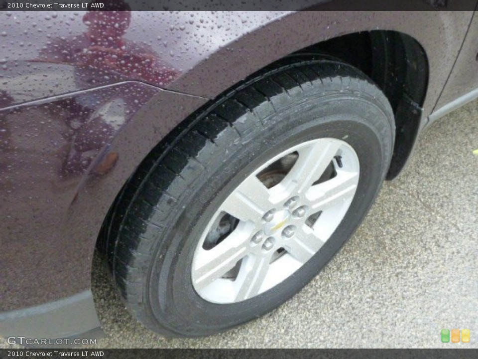 2010 Chevrolet Traverse LT AWD Wheel and Tire Photo #80211183
