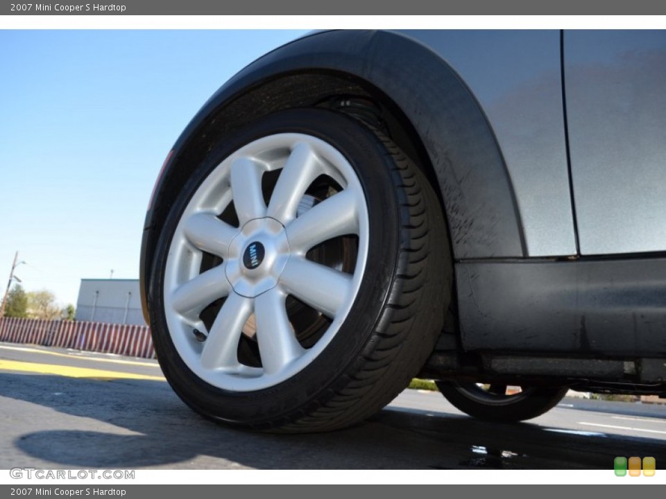 2007 Mini Cooper S Hardtop Wheel and Tire Photo #80233661