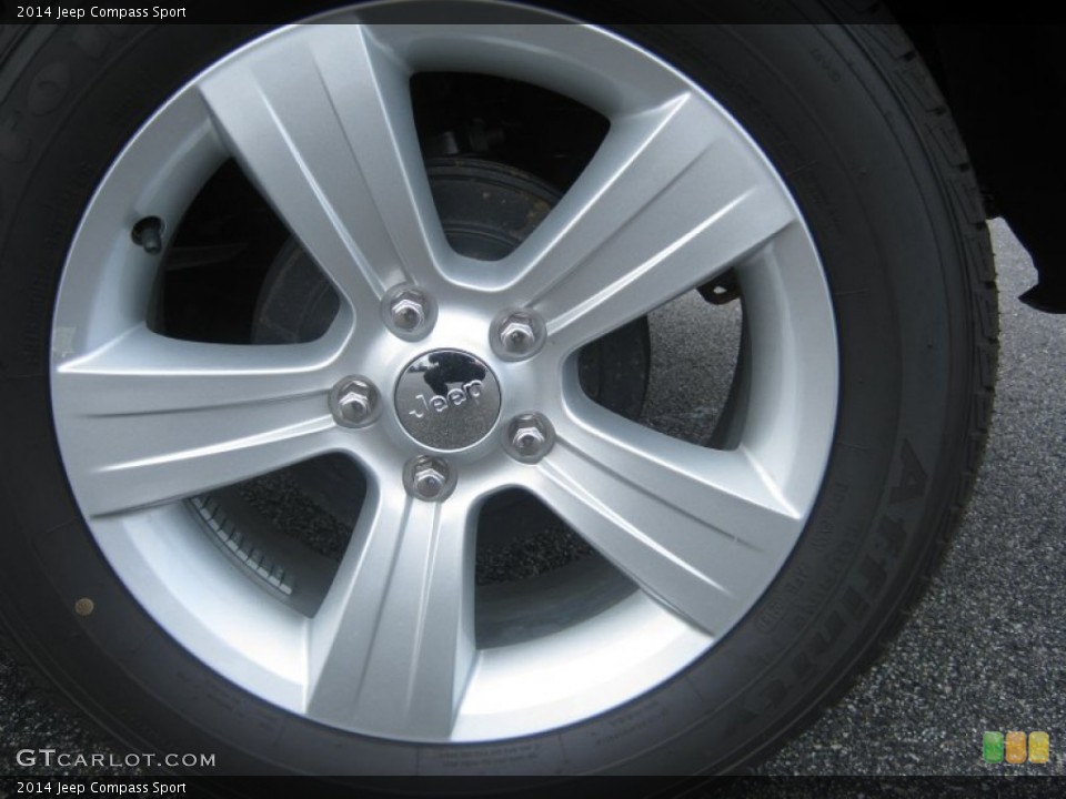 2014 Jeep Compass Sport Wheel and Tire Photo #80246708
