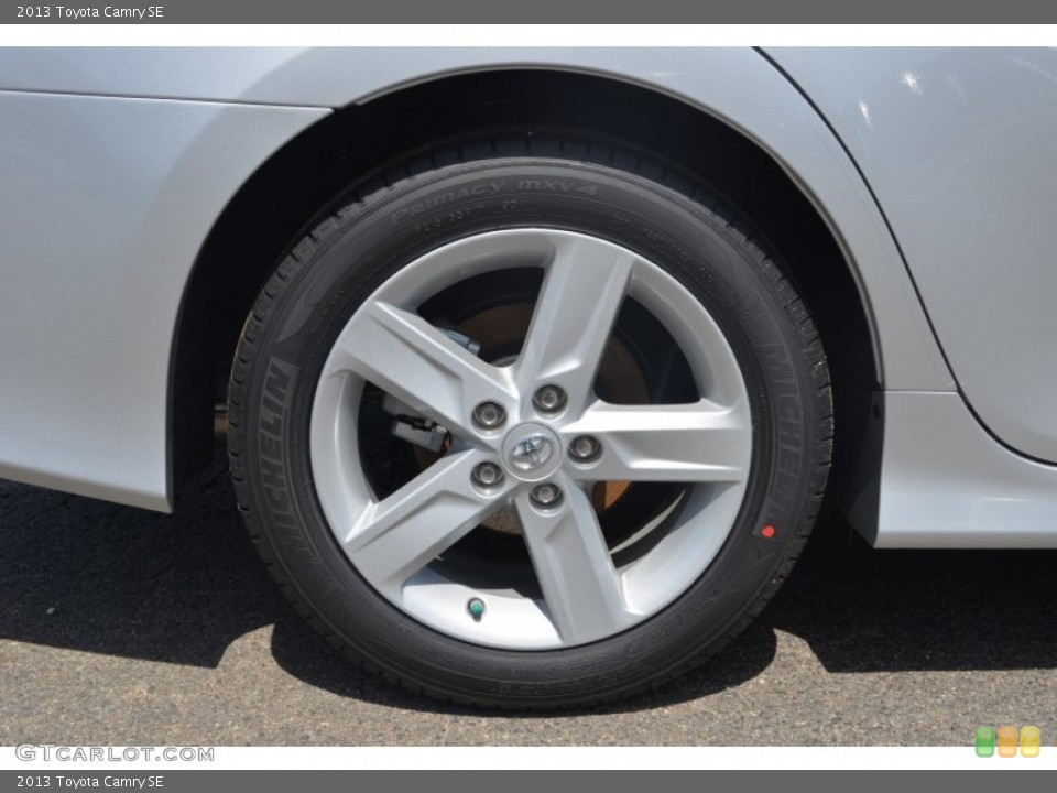 2013 Toyota Camry SE Wheel and Tire Photo #80294390