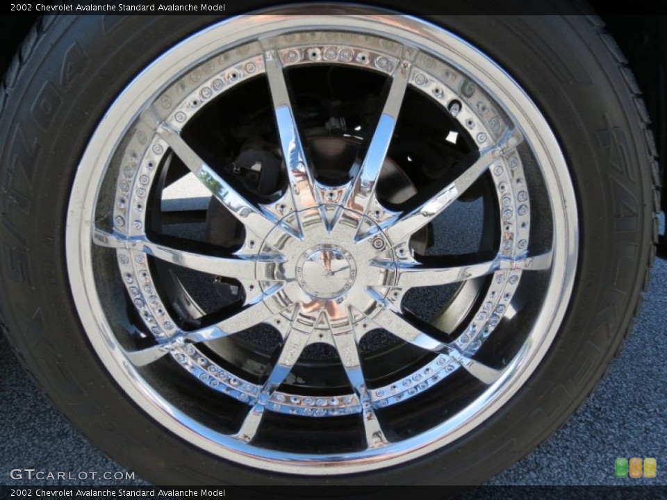 2002 Chevrolet Avalanche Custom Wheel and Tire Photo #80344478