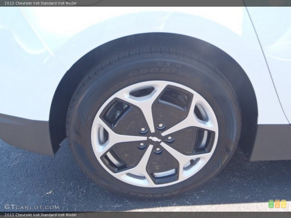 2013 Chevrolet Volt  Wheel and Tire Photo #80355559