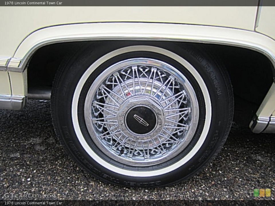 1978 Lincoln Continental Town Car Wheel and Tire Photo #80390946