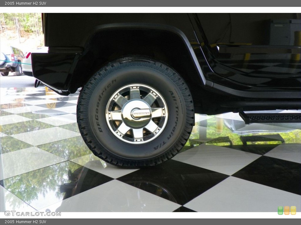 2005 Hummer H2 SUV Wheel and Tire Photo #80485966