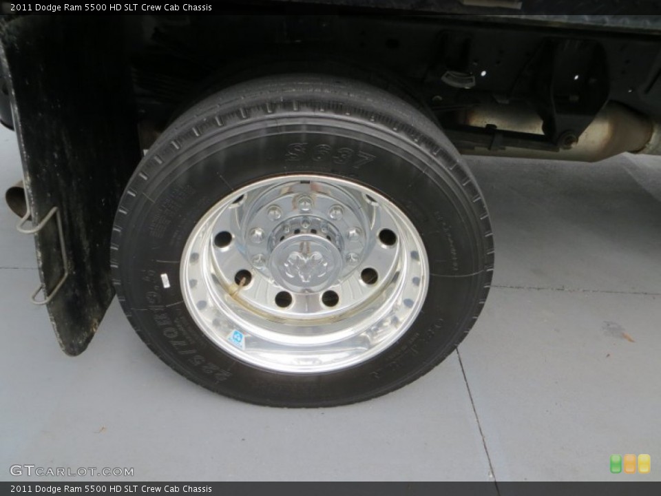 2011 Dodge Ram 5500 HD SLT Crew Cab Chassis Wheel and Tire Photo #80542179