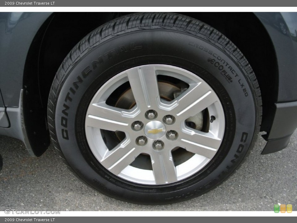 2009 Chevrolet Traverse LT Wheel and Tire Photo #80664009