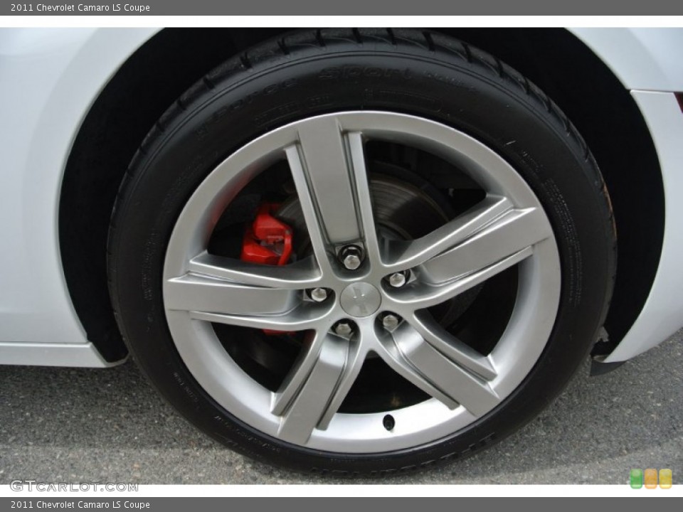 2011 Chevrolet Camaro LS Coupe Wheel and Tire Photo #80664429