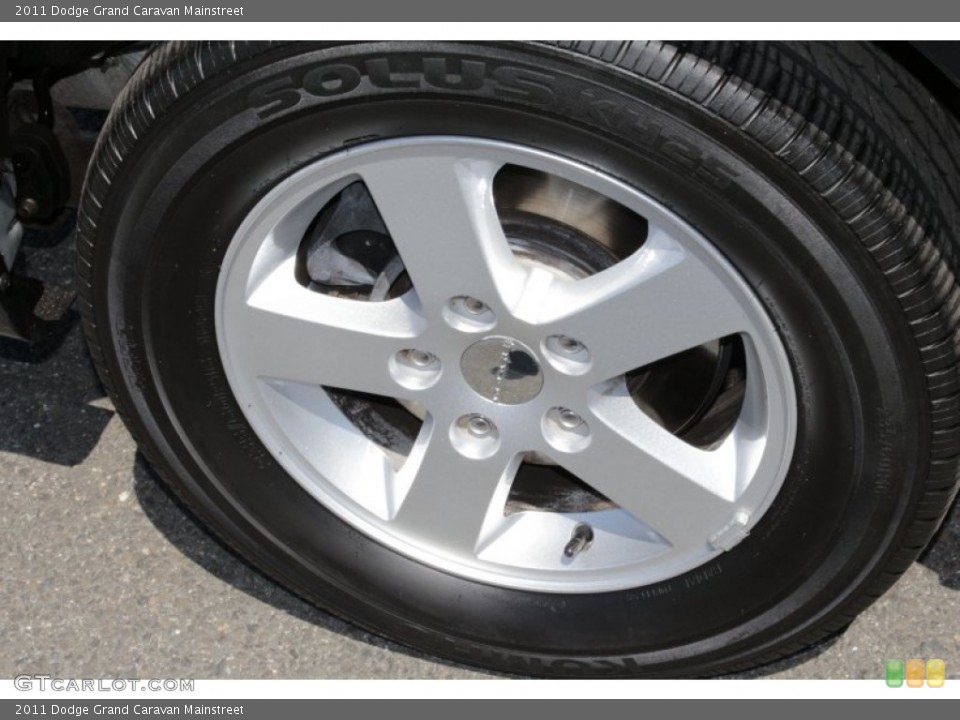 2011 Dodge Grand Caravan Mainstreet Wheel and Tire Photo #80674909