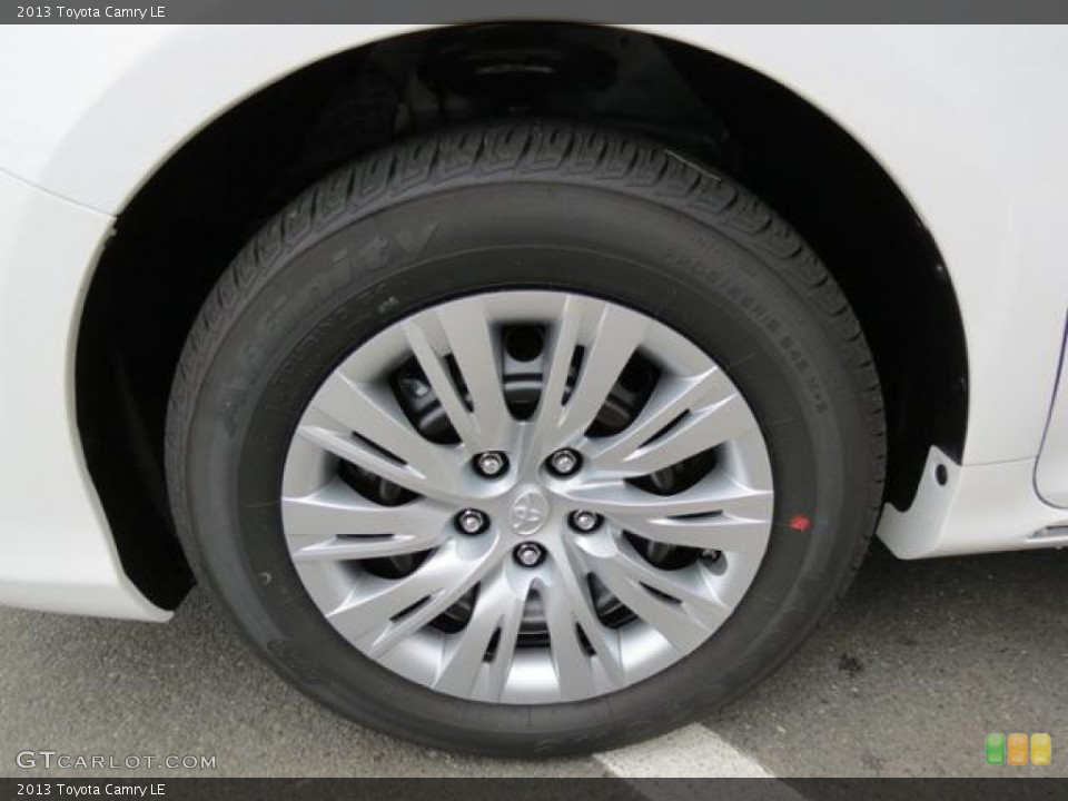2013 Toyota Camry LE Wheel and Tire Photo #80716085