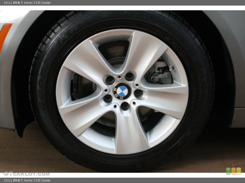 2011 BMW 5 Series 528i Sedan Wheel and Tire Photo #80771913