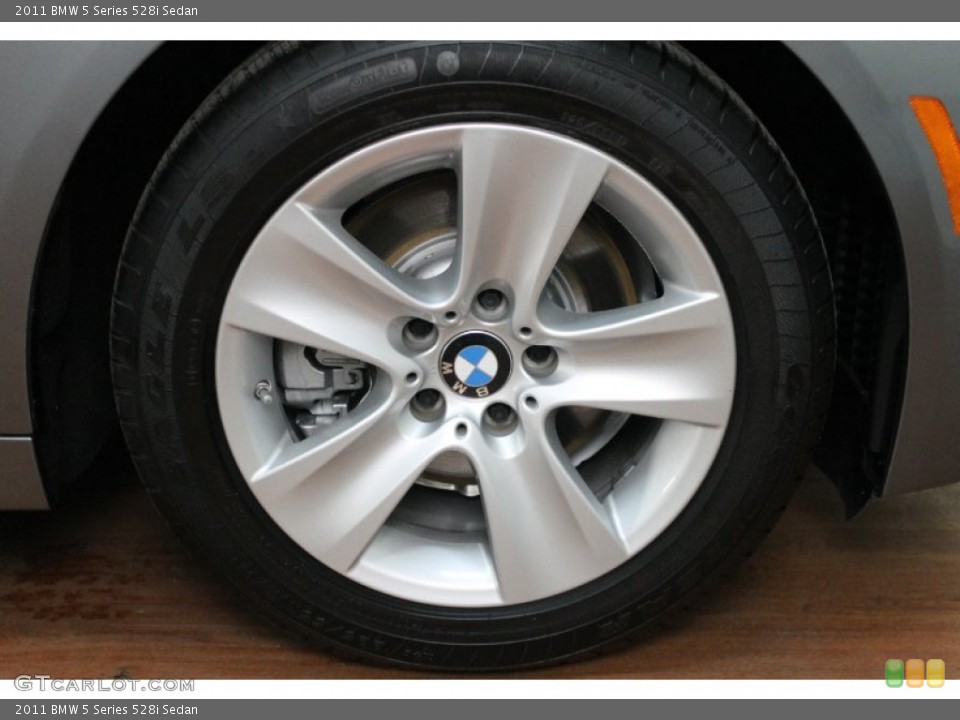 2011 BMW 5 Series 528i Sedan Wheel and Tire Photo #80771939