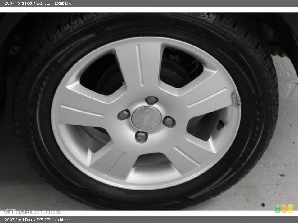 2007 Ford Focus ZX5 SES Hatchback Wheel and Tire Photo #80830822
