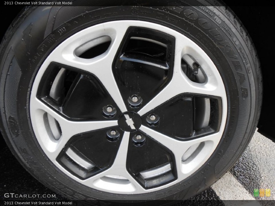 2013 Chevrolet Volt  Wheel and Tire Photo #80852560