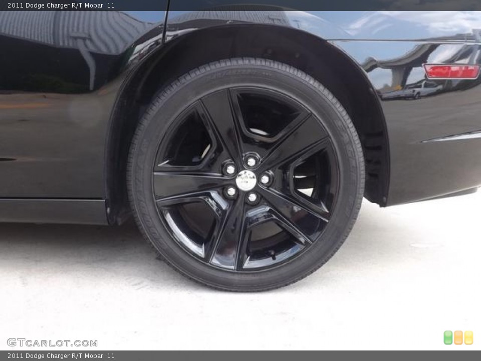 2011 Dodge Charger R/T Mopar '11 Wheel and Tire Photo #80946586