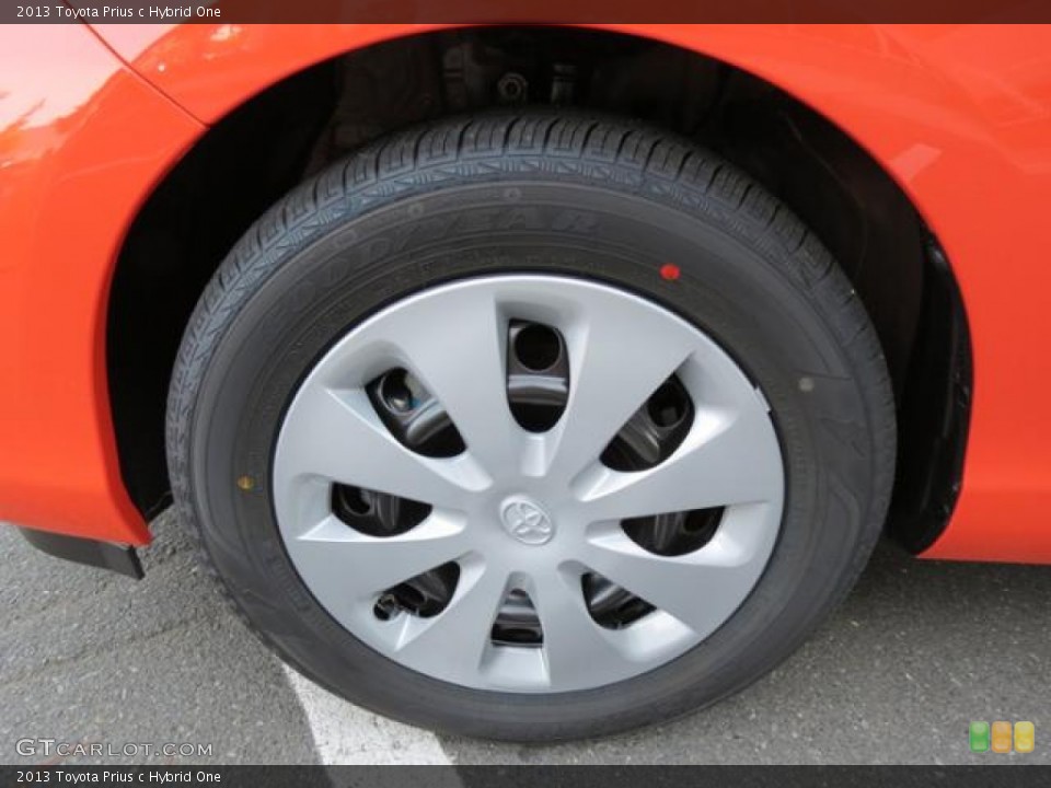 2013 Toyota Prius c Hybrid One Wheel and Tire Photo #80983541