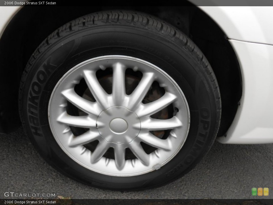 2006 Dodge Stratus SXT Sedan Wheel and Tire Photo #80990501