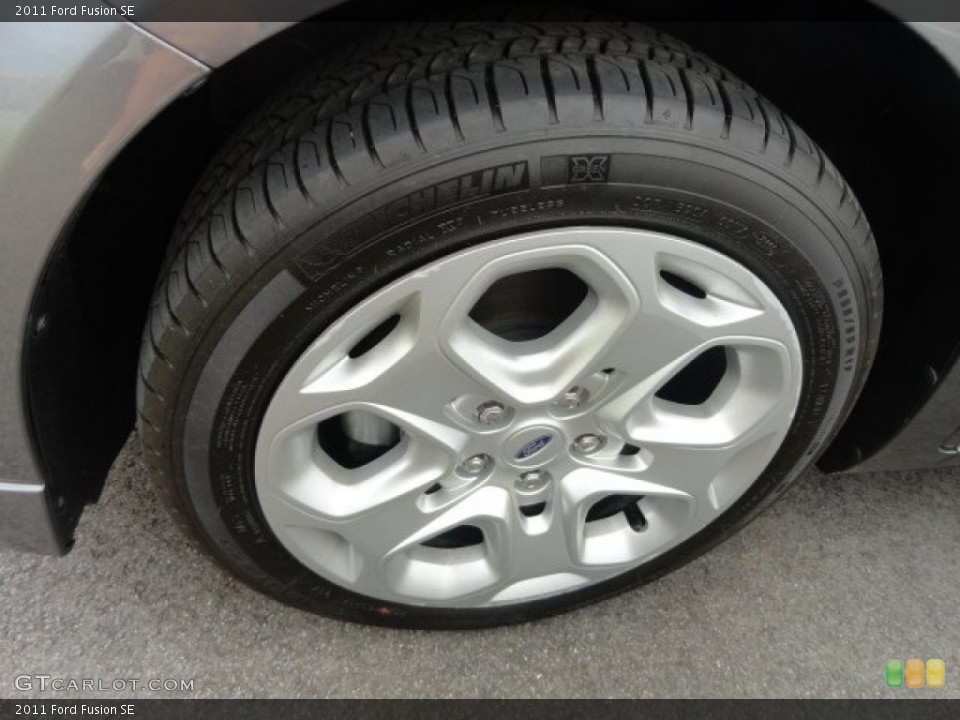 2011 Ford Fusion SE Wheel and Tire Photo #81030948