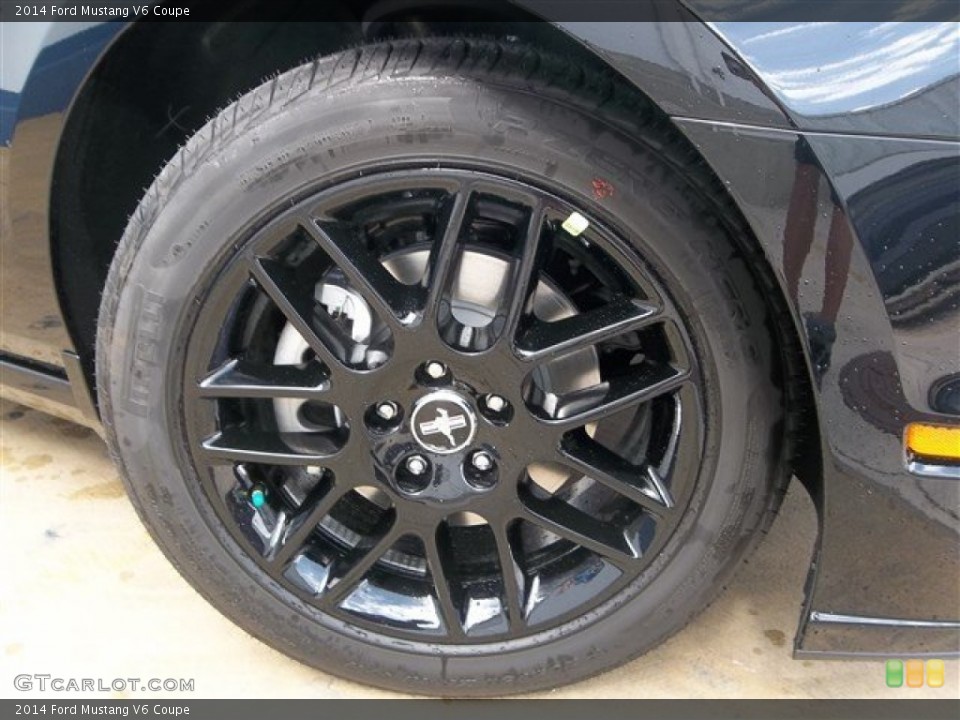 2014 Ford Mustang V6 Coupe Wheel and Tire Photo #81043901