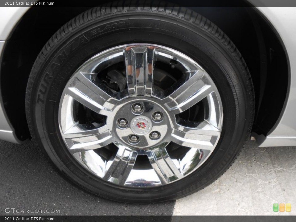 2011 Cadillac DTS Platinum Wheel and Tire Photo #81104336