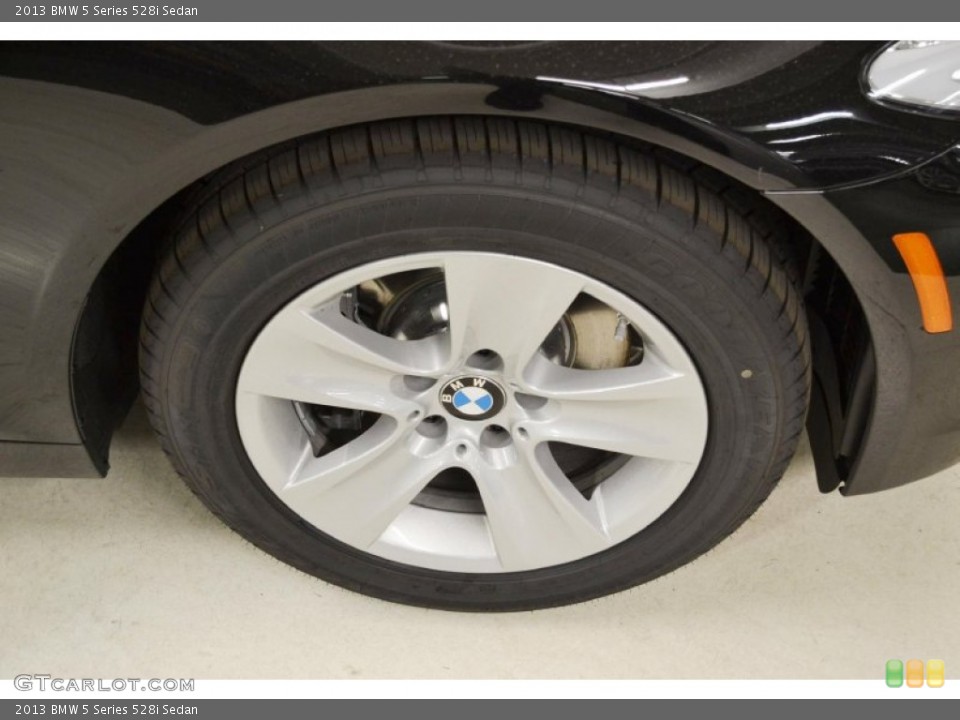 2013 BMW 5 Series 528i Sedan Wheel and Tire Photo #81125171