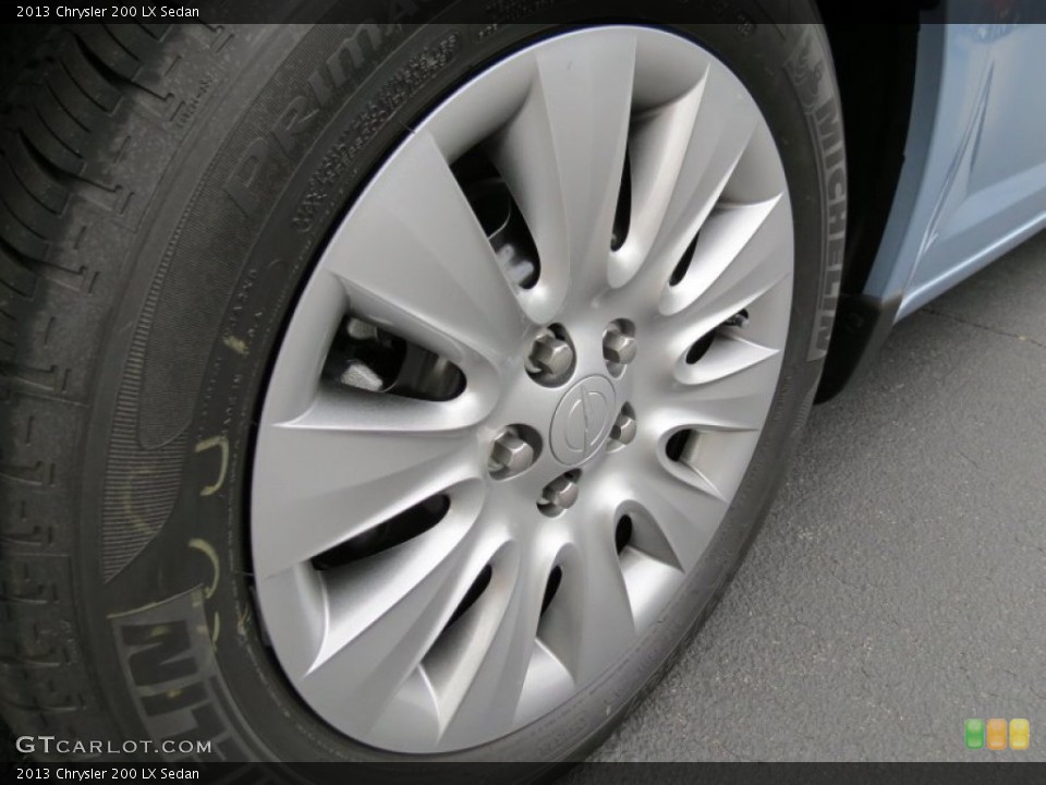 2013 Chrysler 200 LX Sedan Wheel and Tire Photo #81143619