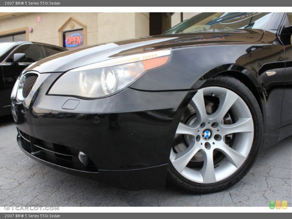 2007 BMW 5 Series 550i Sedan Wheel and Tire Photo #81155400