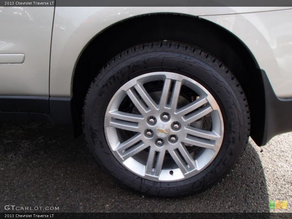 2013 Chevrolet Traverse LT Wheel and Tire Photo #81166253