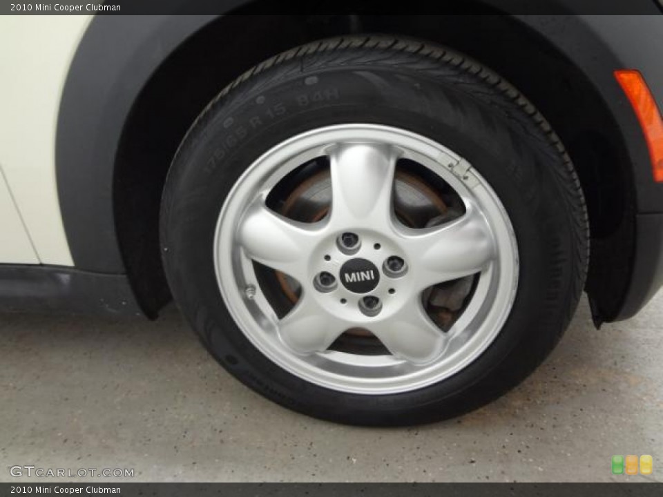 2010 Mini Cooper Clubman Wheel and Tire Photo #81174564