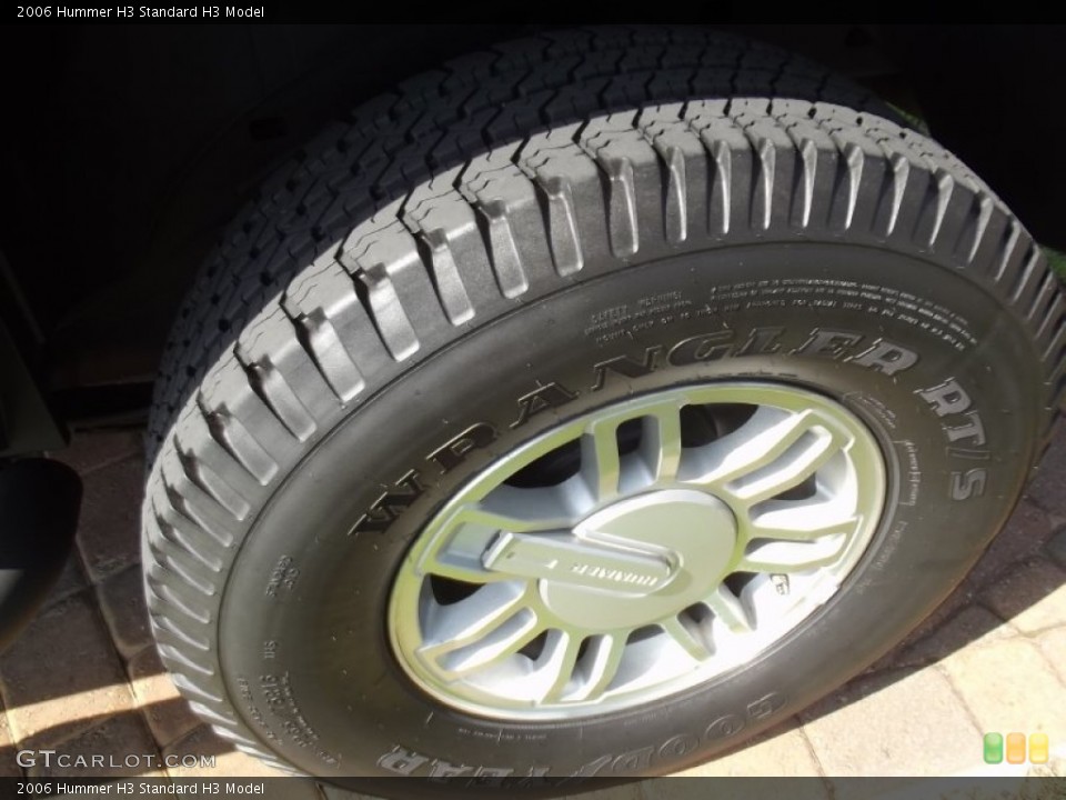 2006 Hummer H3  Wheel and Tire Photo #81210635