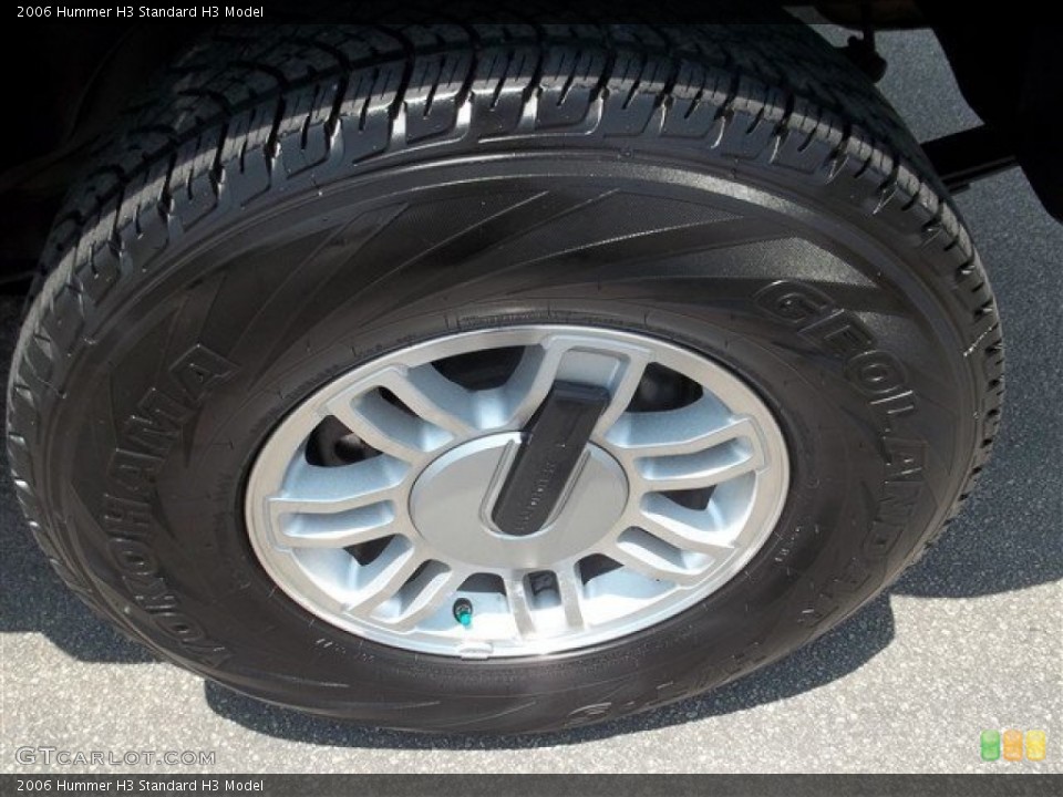 2006 Hummer H3  Wheel and Tire Photo #81240103