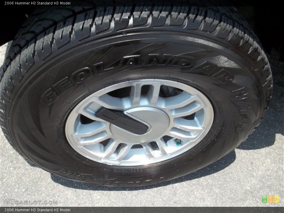 2006 Hummer H3  Wheel and Tire Photo #81240171
