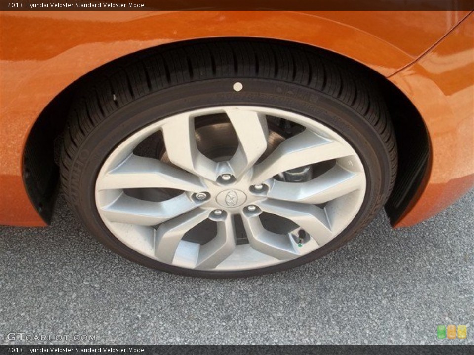 2013 Hyundai Veloster  Wheel and Tire Photo #81250450