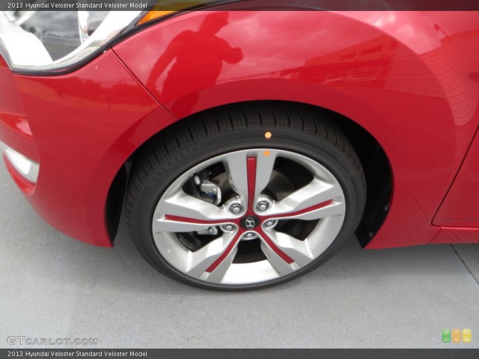 2013 Hyundai Veloster  Wheel and Tire Photo #81324951