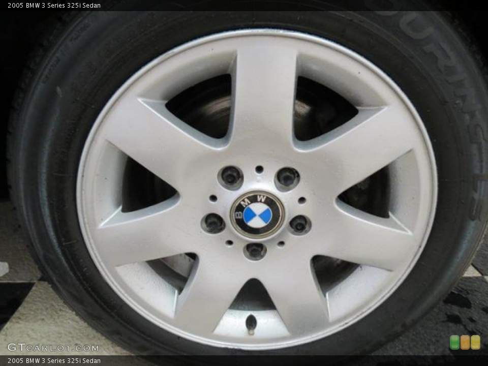 2005 BMW 3 Series 325i Sedan Wheel and Tire Photo #81334175