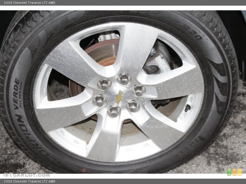 2009 Chevrolet Traverse LTZ AWD Wheel and Tire Photo #81342005