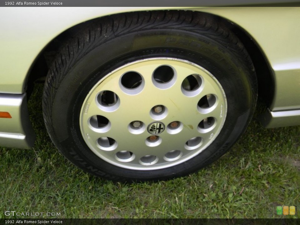 1992 Alfa Romeo Spider Veloce Wheel and Tire Photo #81344623