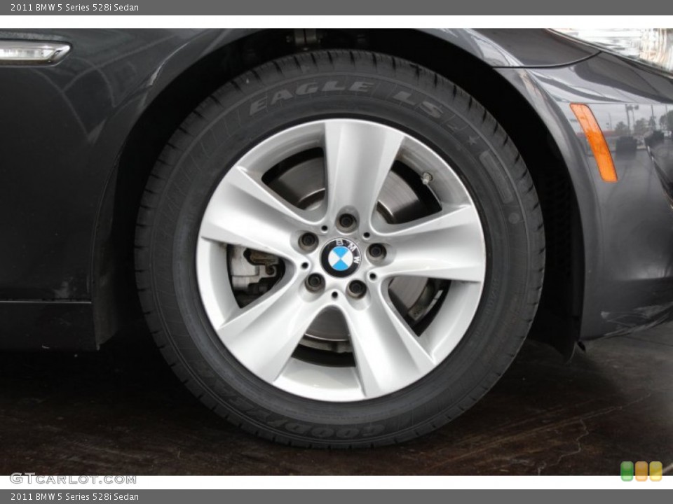 2011 BMW 5 Series 528i Sedan Wheel and Tire Photo #81378942