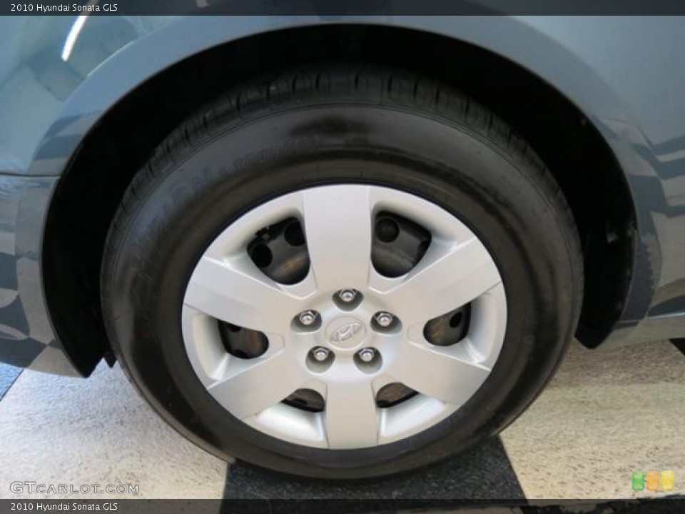 2010 Hyundai Sonata GLS Wheel and Tire Photo #81389152