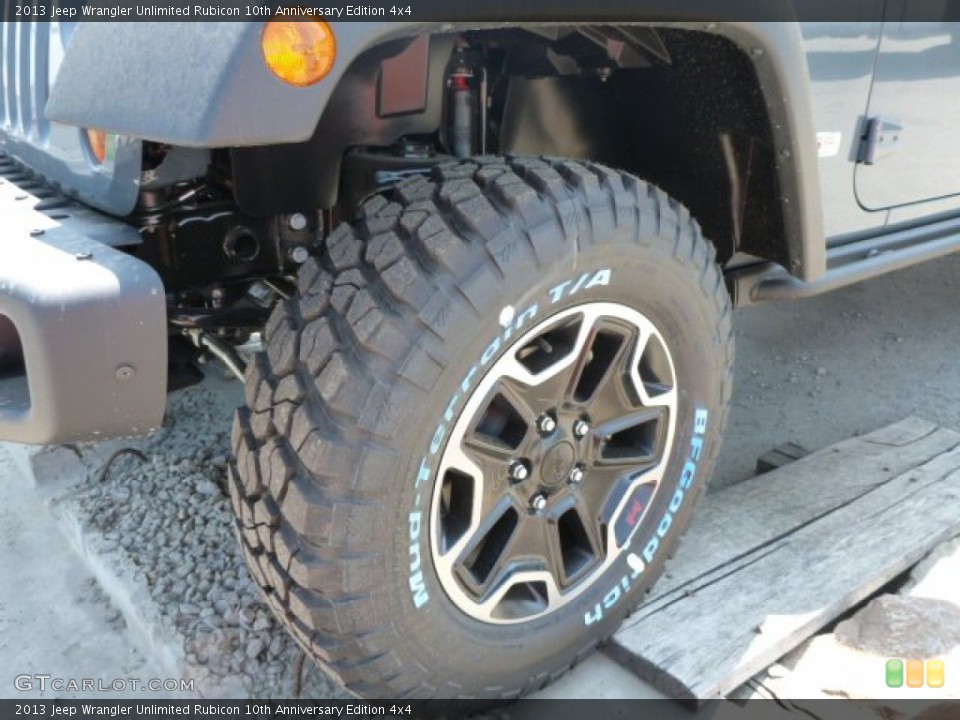 2013 Jeep Wrangler Unlimited Rubicon 10th Anniversary Edition 4x4 Wheel and Tire Photo #81392838