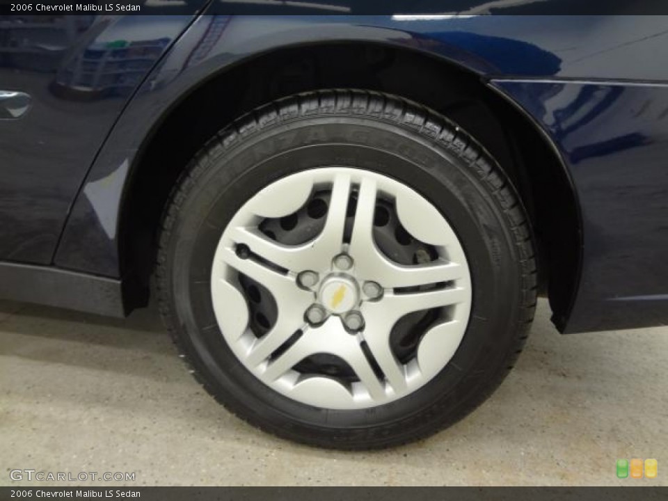 2006 Chevrolet Malibu LS Sedan Wheel and Tire Photo #81503367